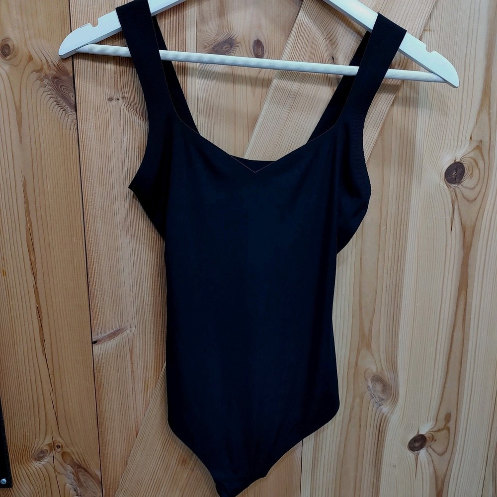 Smoothez By Aerie Women Sz XSmall Bodysuit Black Shapewear Thong Tank V Neck